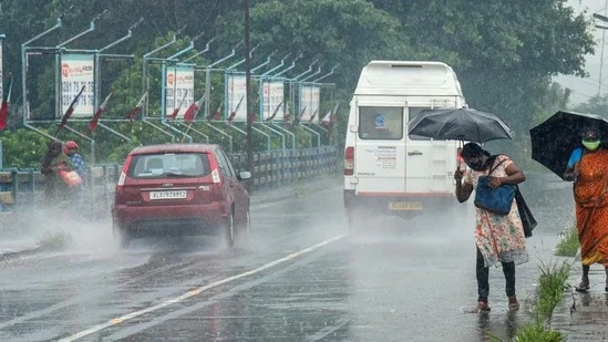 You are currently viewing Weather Update Today गुजरात में बाढ़ की स्थिति, स्कूल-कालेज बंद,राजस्थान, महाराष्ट्र, एमपी सहित इन राज्यों में अलर्ट