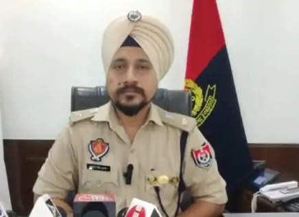 You are currently viewing बठिंडा में बम धमाके करने की धमकी पंजाब पुलिस में मचा हड़कंप 6 चिटि्ठयां मिलीं  लिखा-7 जून को 10 जगहों पर ब्लास्ट होंगे